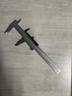 Штангенциркуль металлический, 0 - 150мм. ( механический)