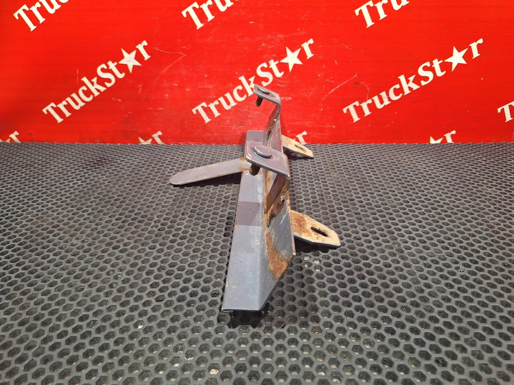 Кронштейн шумоизоляции