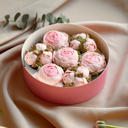 Букет «Розовый рассвет» в шляпной коробке