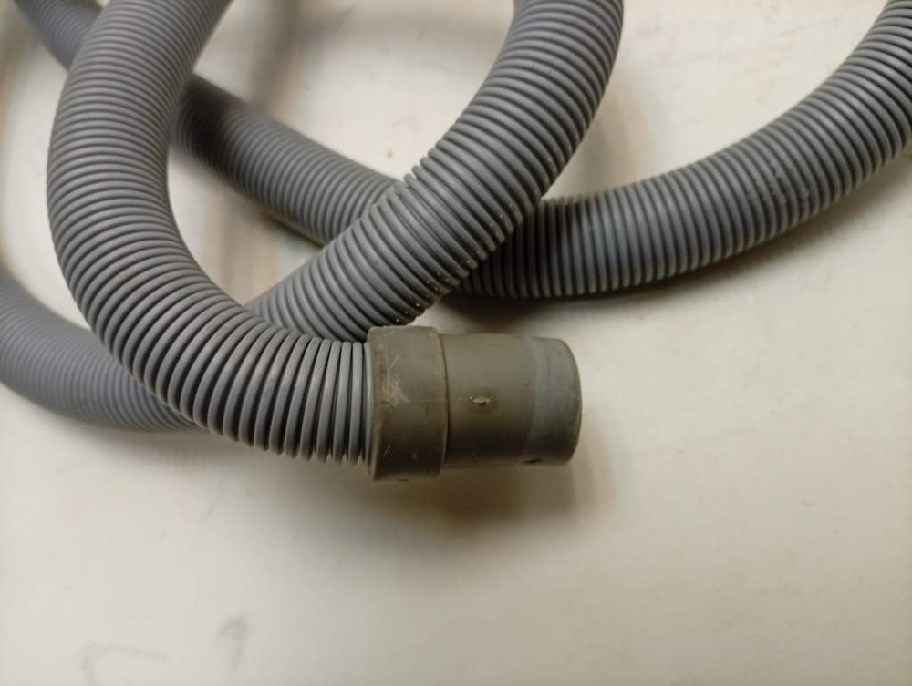 CS341062D2/2-07 кт32 Сливной шланг для стиральной машины Candy б/у