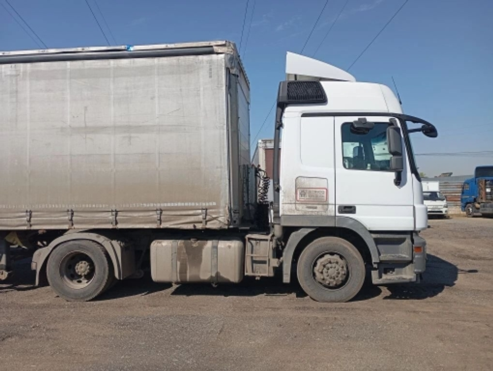 Mercedes-Benz ACTROS 4x2 Седельный тягач 1841 LS (Дизельный, 12 л, 408 л.с., АТ)