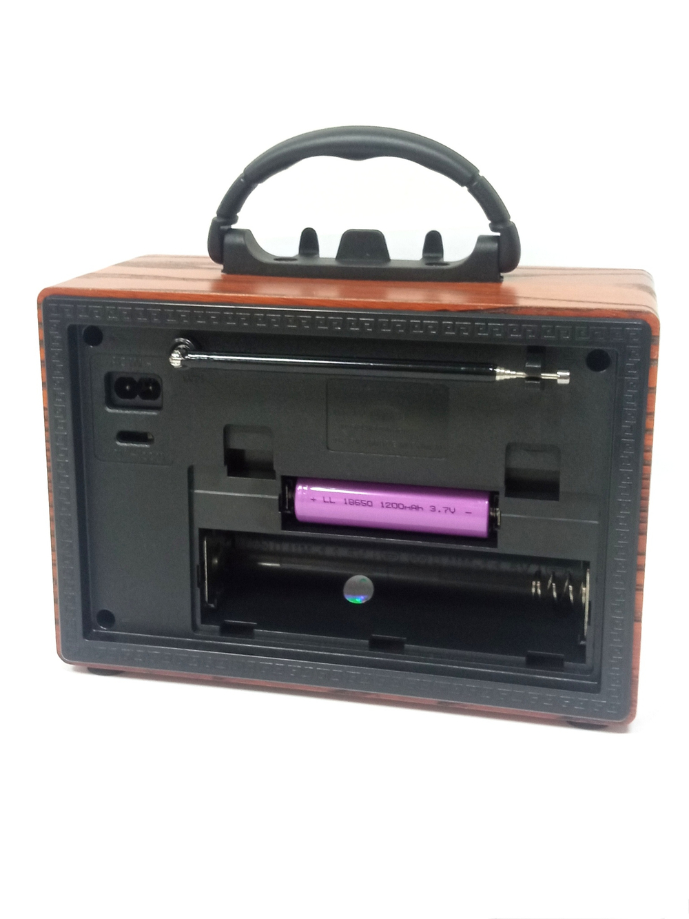 Радиоприемник в ретро стиле с MP3 плеером и BT Meier M1932BT