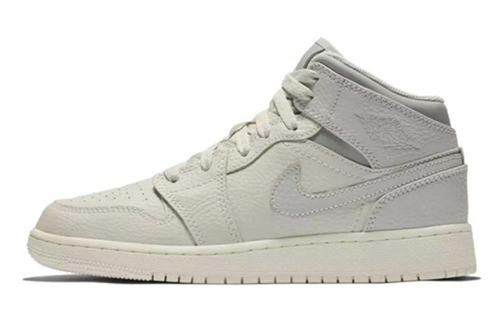 Кроссовки Jordan Air Jordan 1 Mid (Женская размерная сетка)