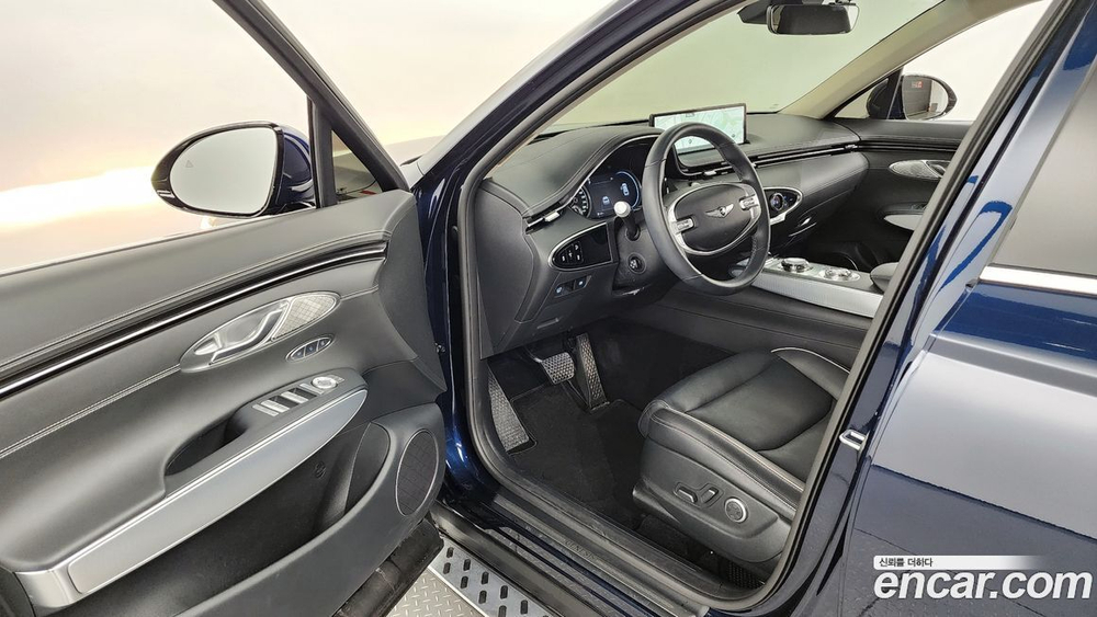 Genesis GV70 2.5T Бензин AWD (03.2022)