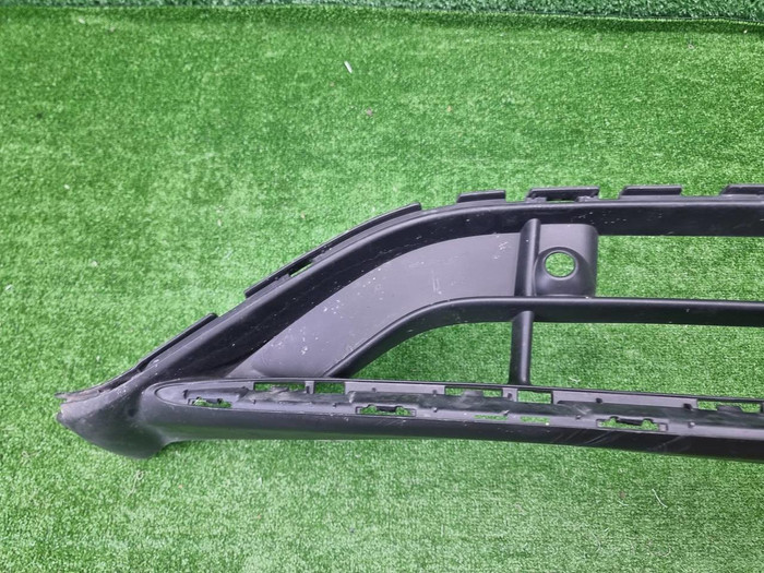 Решетка перед. бампера Mercedes GLB X247 19-23 AMG