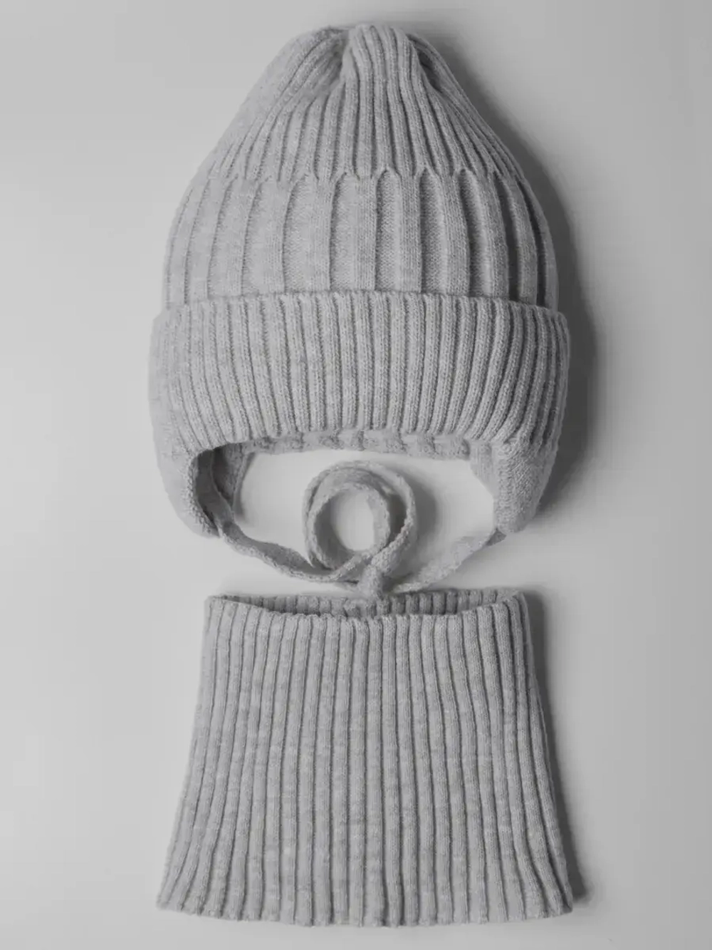 Шапка детская осенняя со снудом