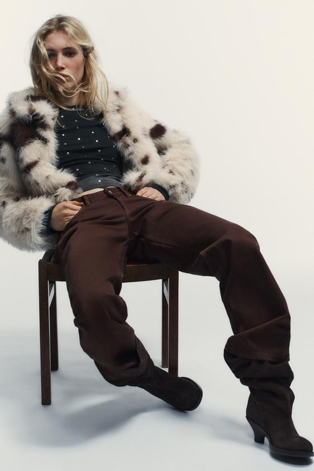 ZARA ДЖИНСЫ TRF WIDE-LEG С НИЗКОЙ ПОСАДКОЙ, ШОКОЛАДНЫЙ