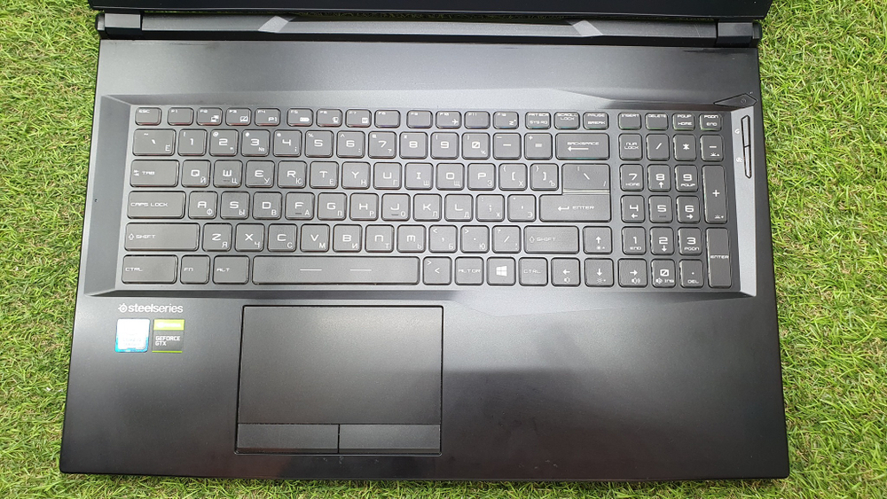 Игровой MSI i5-9/12Gb/GTX 1660 Ti 6Gb/120Hz/GL75 9SDK-096RU [9s7-17e512-096]/Windows 10