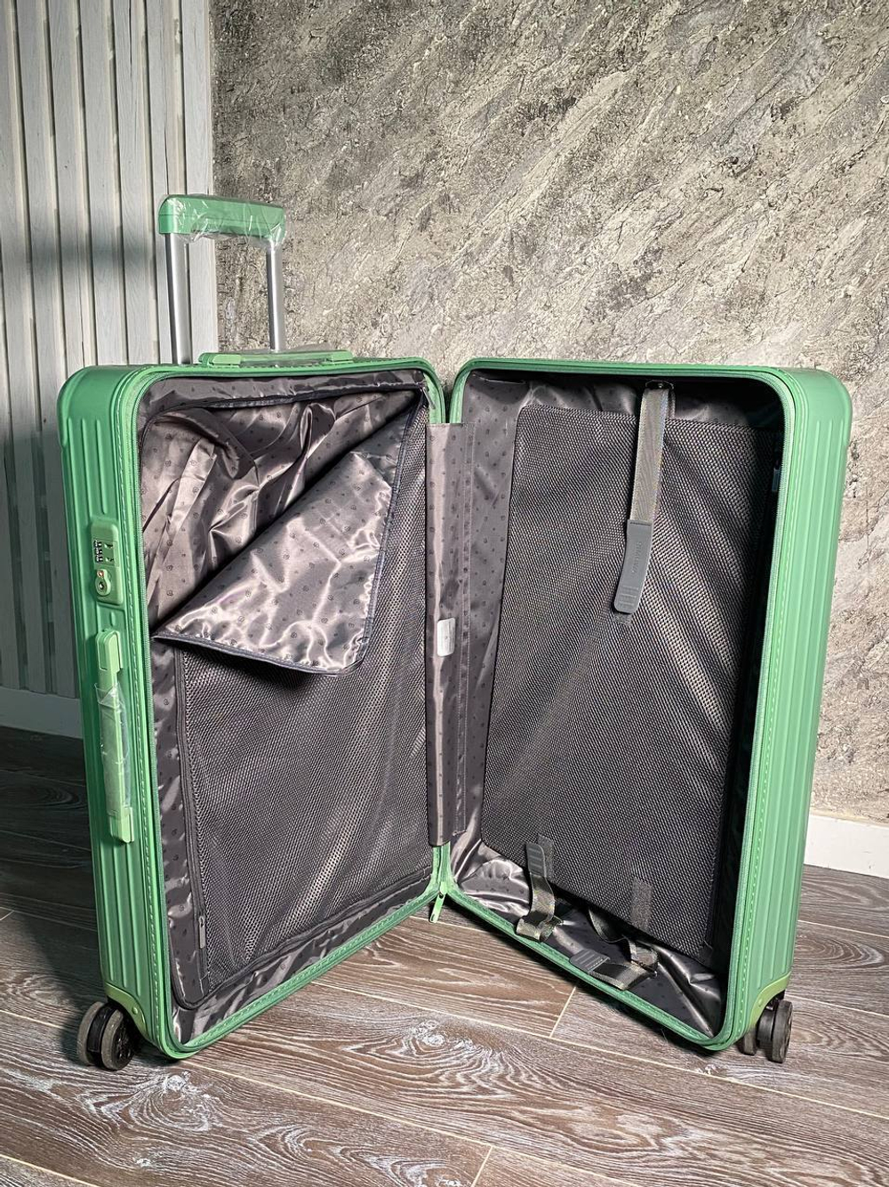 Чемодан Rimowa, арт. 482707112