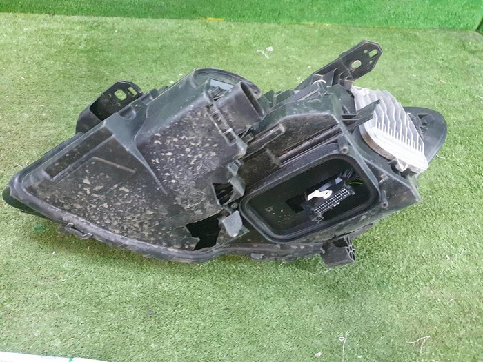 Фара правая Mercedes CLA C117 (2016-2019) LED