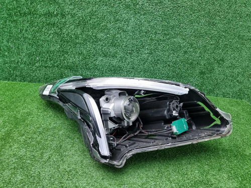 Битая Фара правая Kia Rio 4 FB (2020-2022) галоген