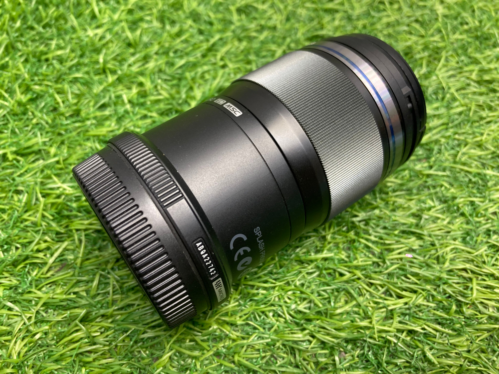 Olympus ED 60mm 2.8 Macro