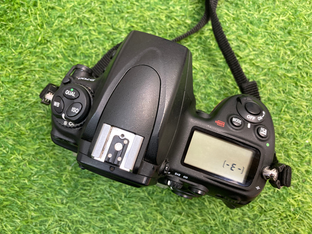 Nikon D700 109.000 кадров