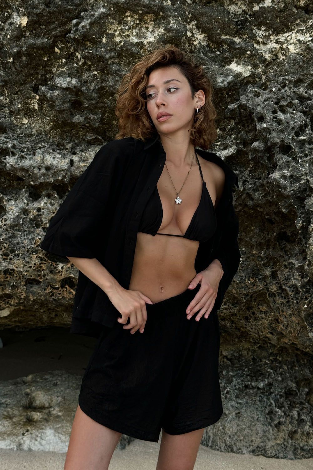 Рубашка с коротким рукавом из вареного хлопка черного цвета