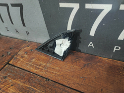 Накладка двери передняя правая Chery Tiggo 4 18-нв Б/У Оригинал J686102060