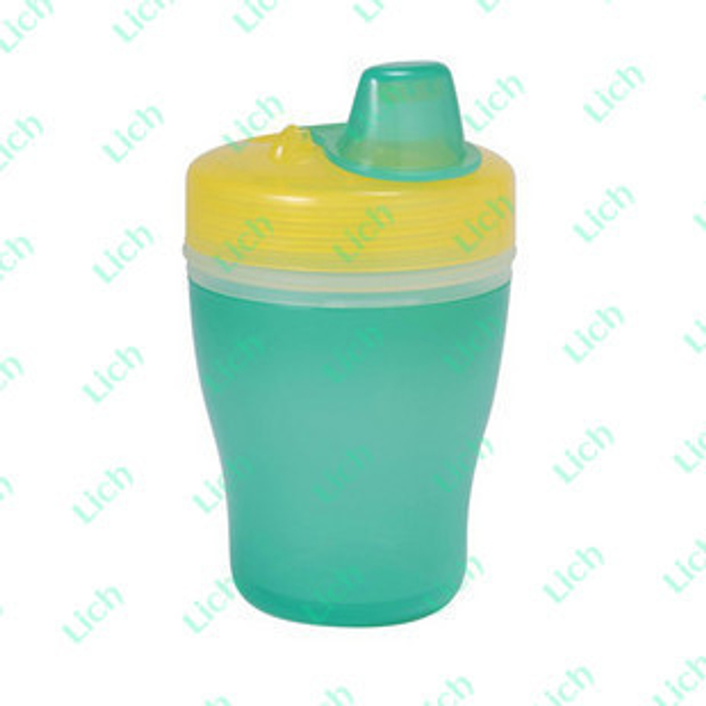 Поильник для детей с контрастной крышкой