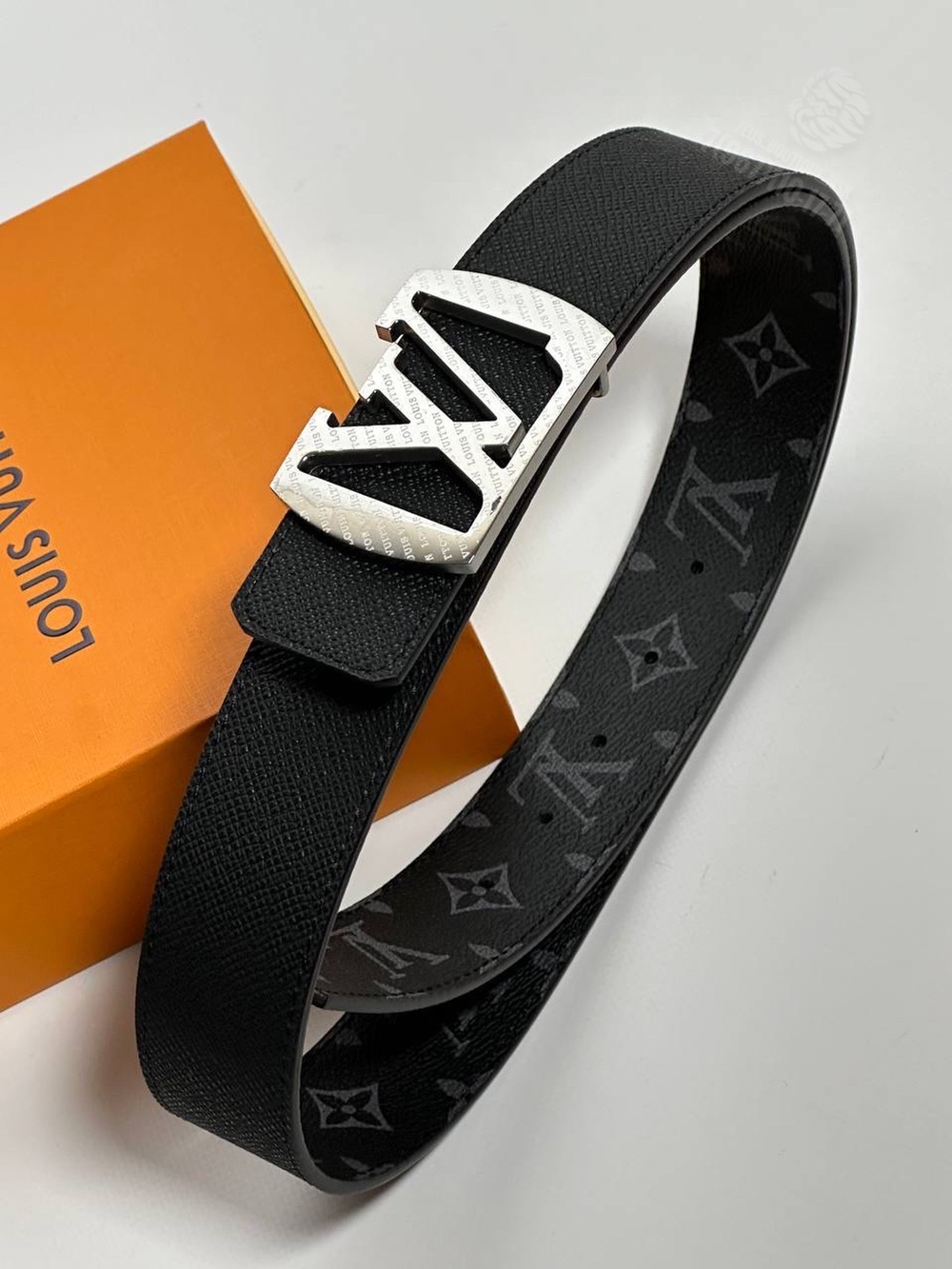 Двухсторонний ремень Louis Vuitton