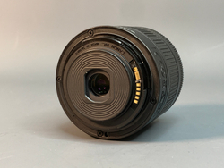 Canon 250D Kit 18-55mm STM 22.000 кадров