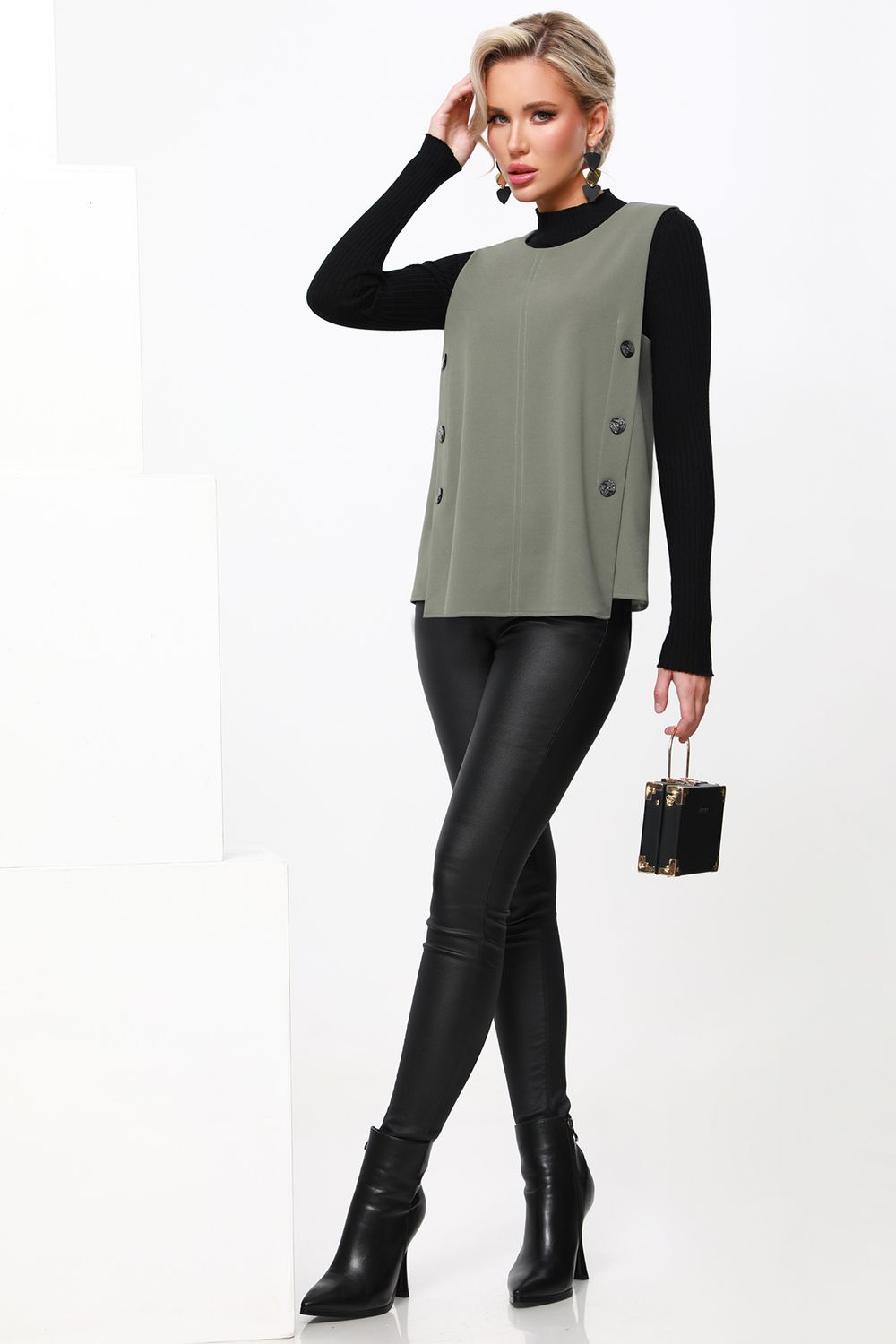 Жилет с декоративными пуговицами свободный DStrend (Акция)