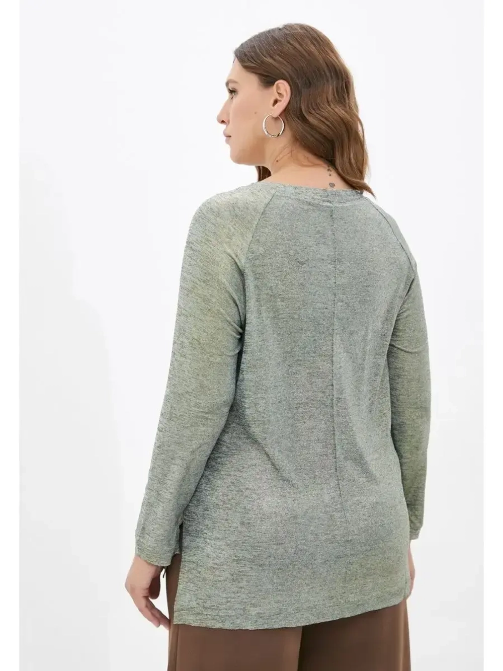 Блузка нарядная блестящая