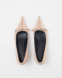 Туфли из натуральной кожи светло-бежевый