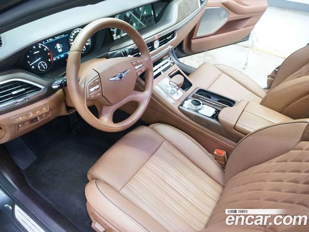 Genesis G90 5.0 AWD (01.2021)
