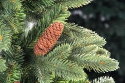 Искусственная ель Московская с шишками 210 см., литая хвоя+пвх, Max Christmas (ЕМС21)