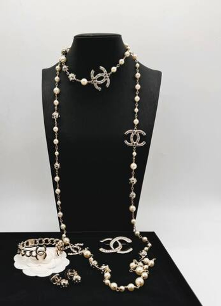 Бусы CHANEL