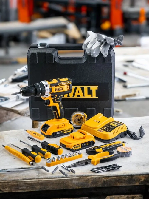 Дрель - Шуруповерт аккумуляторный DeWalt 21v, 2.0 А*ч / Кейс с набором инструментов, бит, свёрл, головок 30 предмета / Многофункциональный для сверления, закручивания , ударный 2 АКБ.