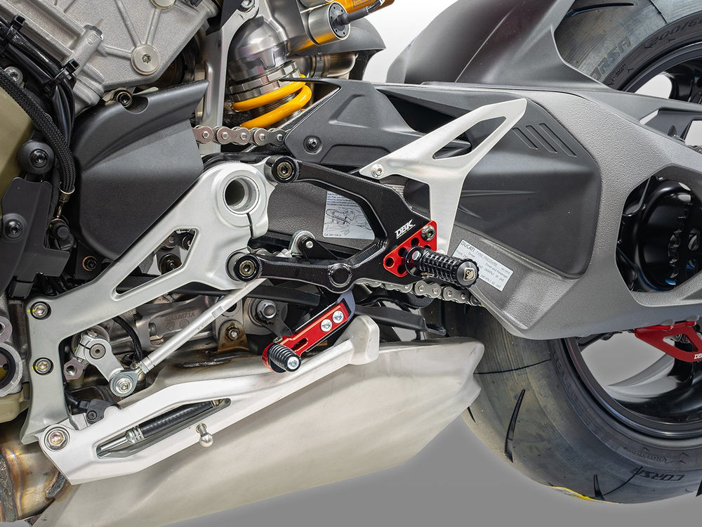 PRSFV402 DBK ADJUSTABLE REARSETS (SF V4 2025)