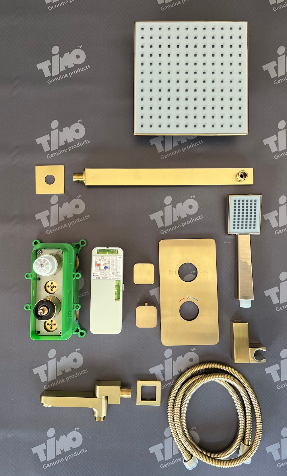 Душевой комплект Timo Petruma SX-5049/17SM с термостатом золото матовое