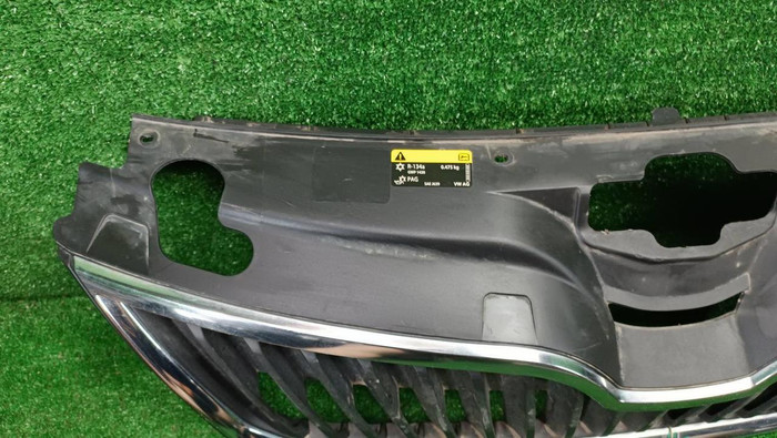 Решетка радиатора Skoda Rapid 1 (2012-2020)