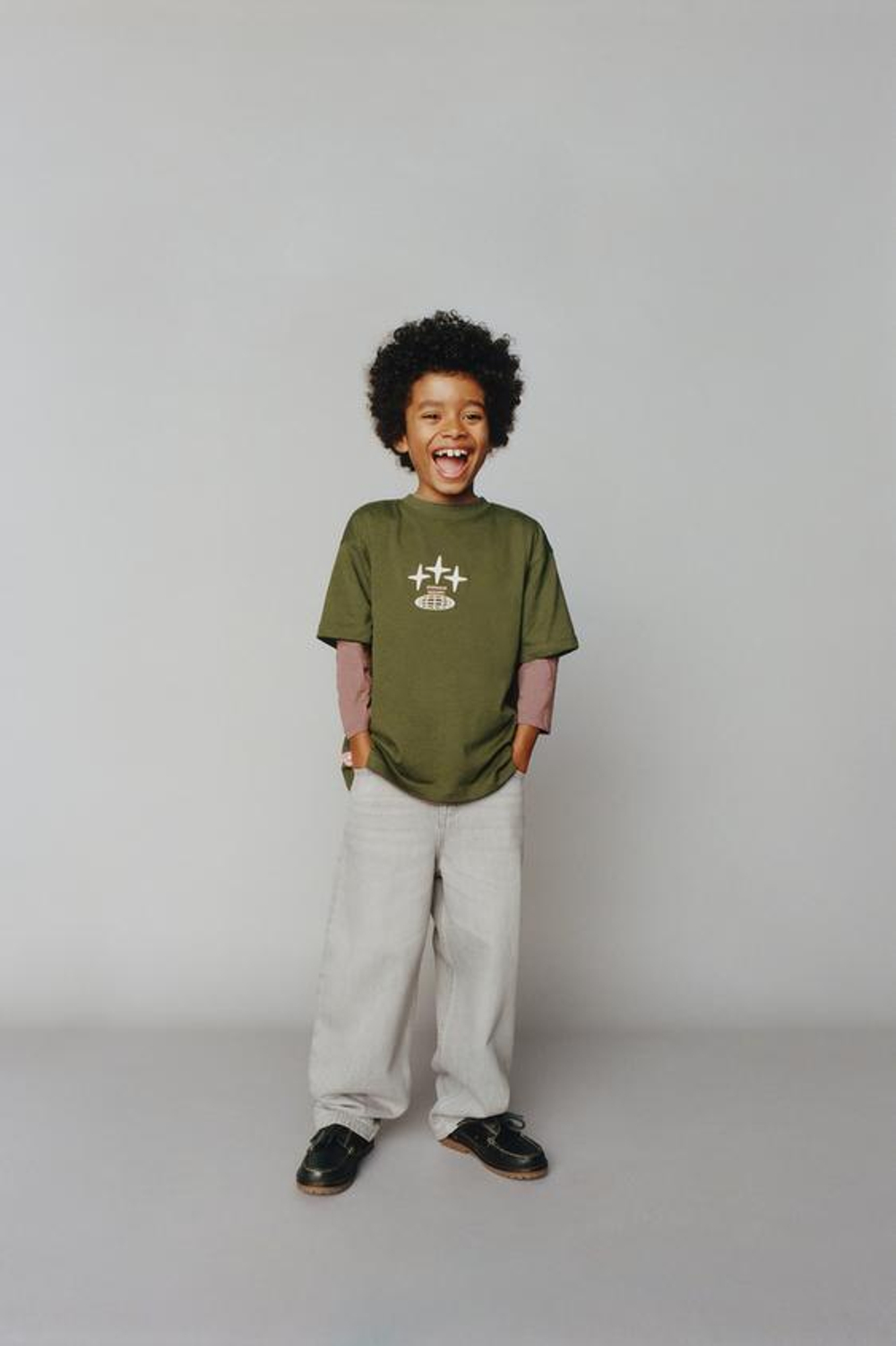 ZARA ФУТБОЛКА С НАДПИСЬЮ, ХАКИ