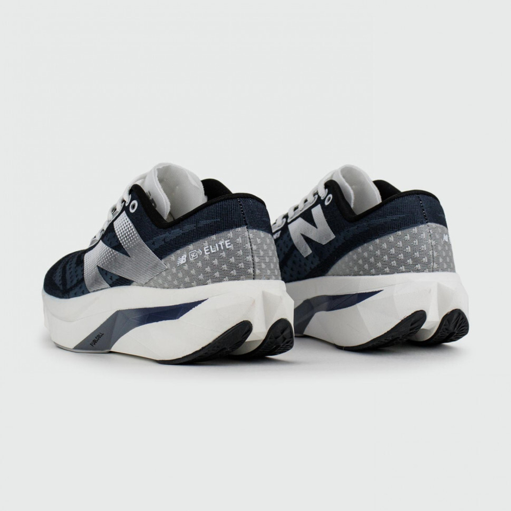 кроссовки New Balance Fuelcell Rebel v4 Graphite Black / White