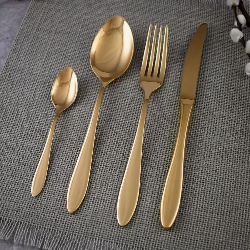 Набор столовых приборов 24 предмета на 6 персон Cristema Colombo золотой