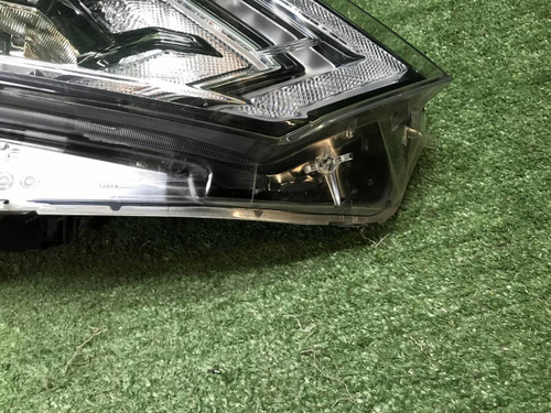 Битая Фара правая Nissan Qashqai j11 17-23 галоген