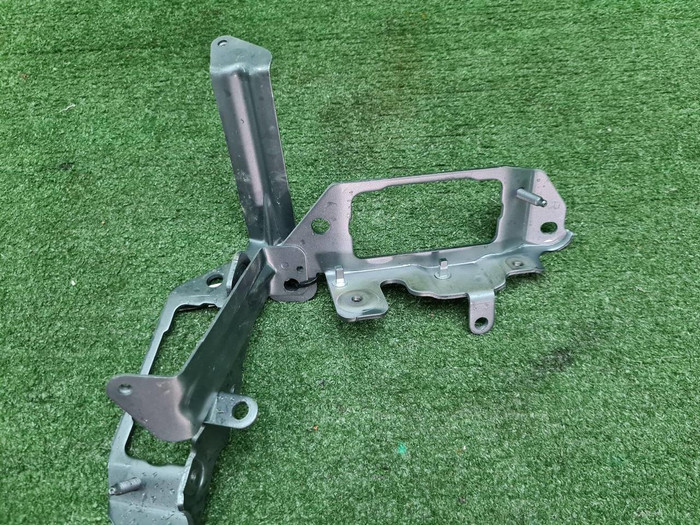 Кронштейн петли капота Kia Sorento 2 XM (12-21)