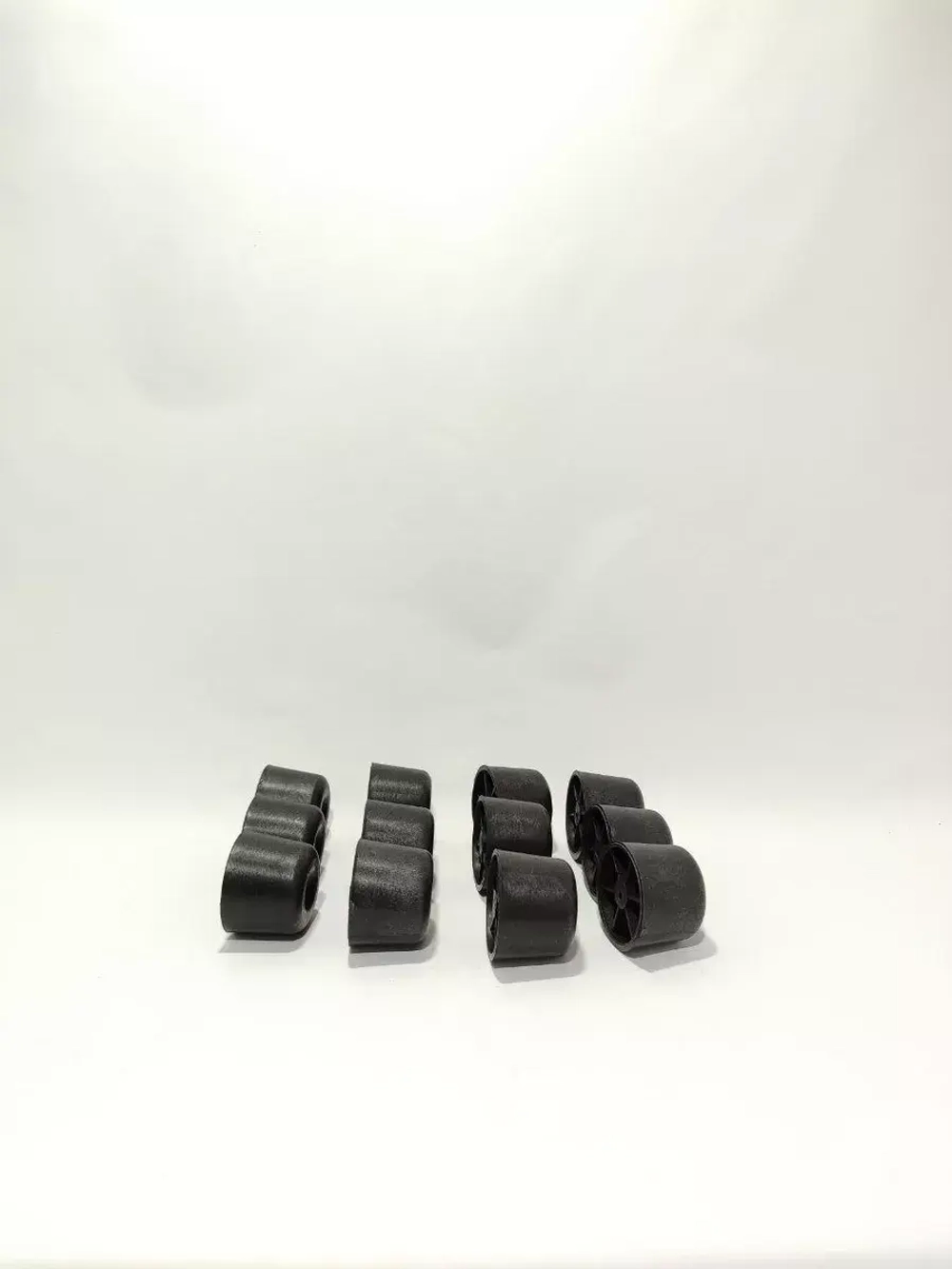 Мебельные ножки пластиковые для дивана шкафа и тумбочки