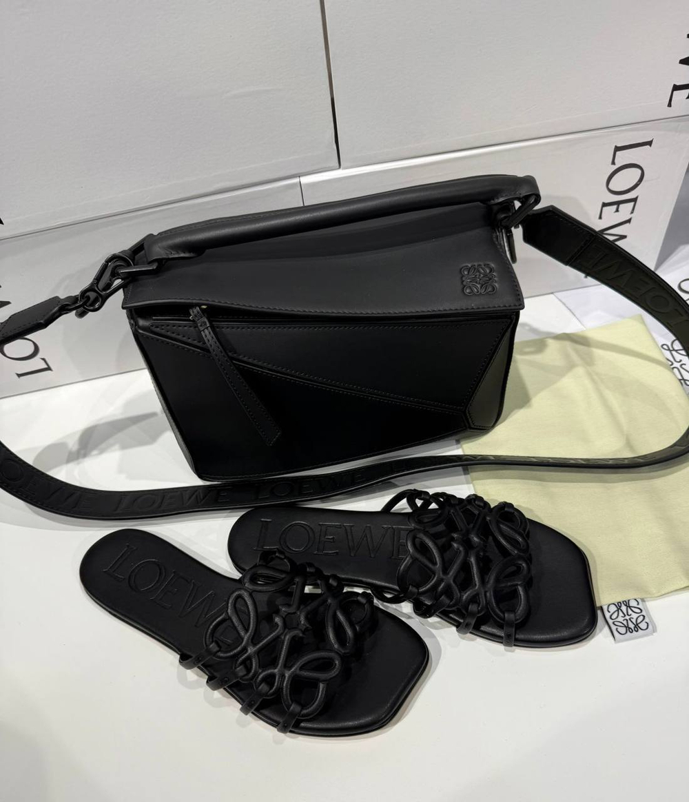 Шлепанцы Loewe