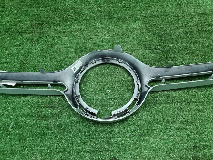 Накладка решетки радиатора Mercedes GLC X253 19-22