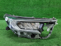 Битая Фара правая Toyota RAV4 5 XA50 (2018-н.в.) LED
