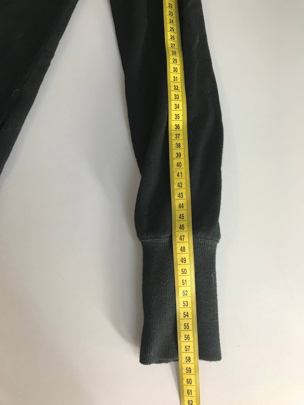 Свитшот базовый, маркировка S, визуально на 44 размер