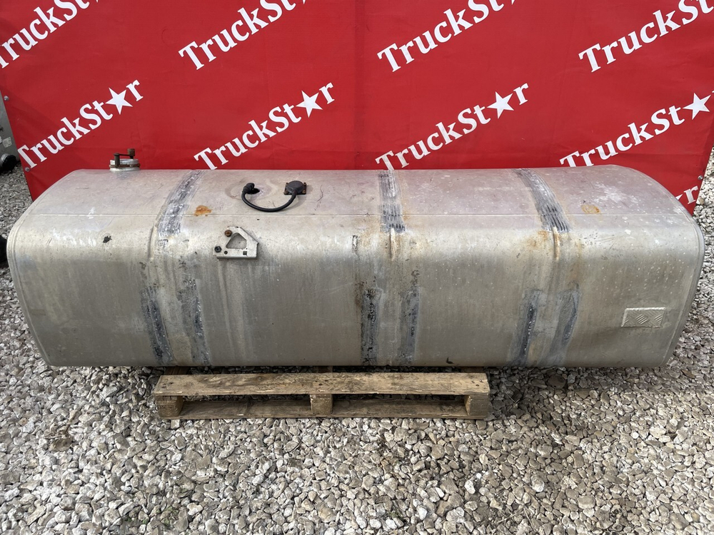 Бак (под ремонт) топливный 850L
