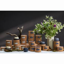 Свеча ароматическая Green tea & Pear blossom из коллекции Edge, бежевый, 30 ч