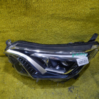 Битая Фара левая Toyota Rav 4 CA40 (2015-2019) LED