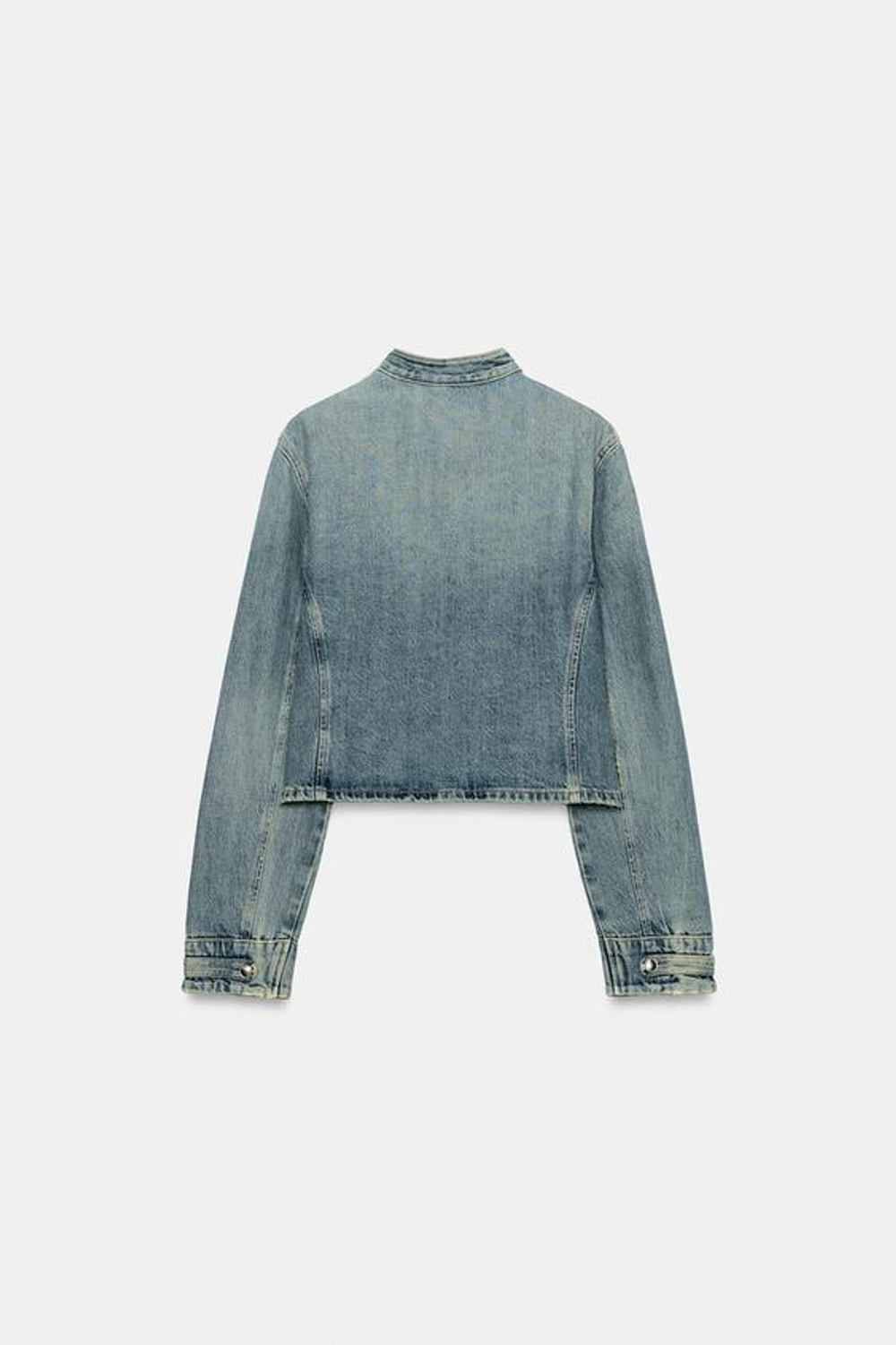 ZARA ПРИТАЛЕННАЯ ДЖИНСОВАЯ КУРТКА TRF НА ПУГОВИЦАХ, ИНДИГО
