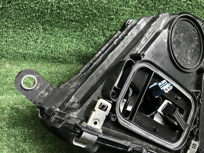 Фара правая Mercedes S W223 (20-нв) Digital Light