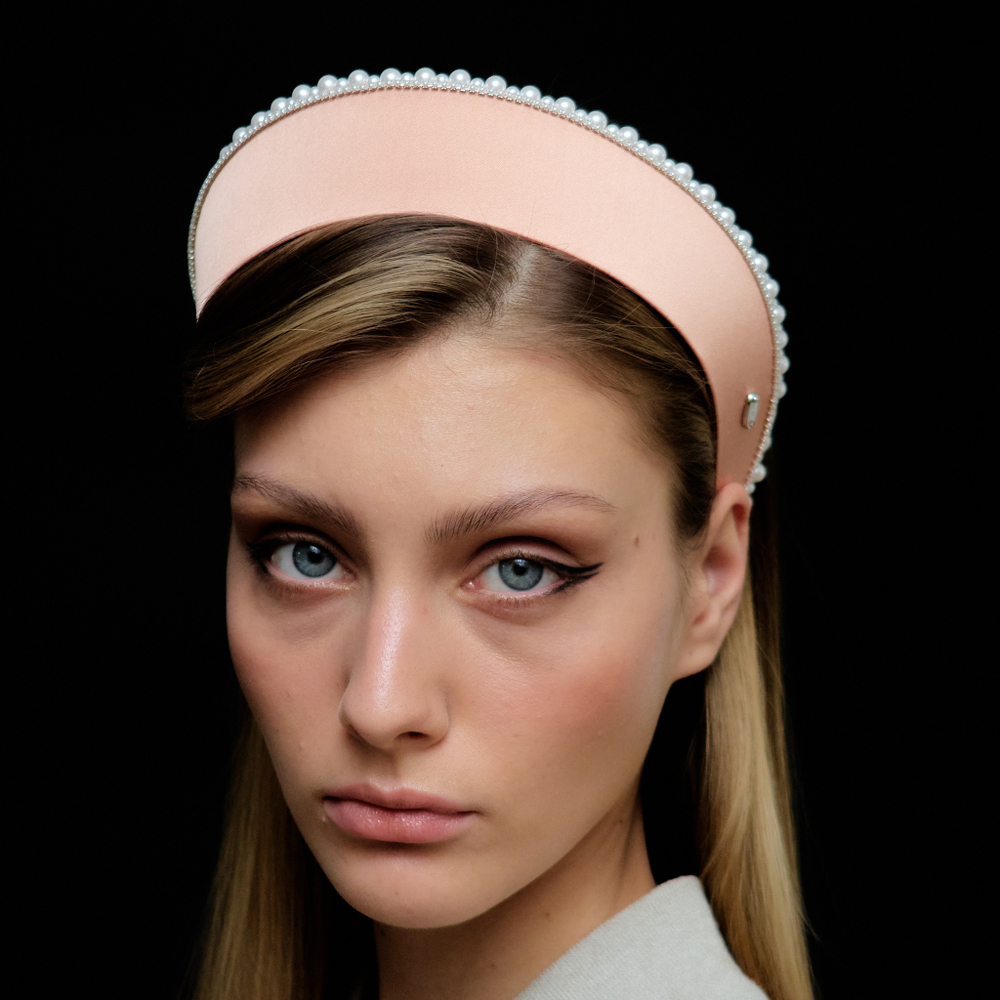 Кокошник персиковый с жемчужным декором