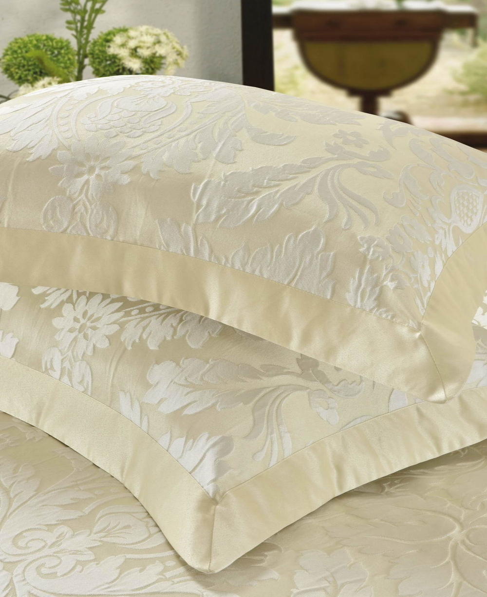 Покрывало 240х260 Sofi De MarkO Аделаида молоко