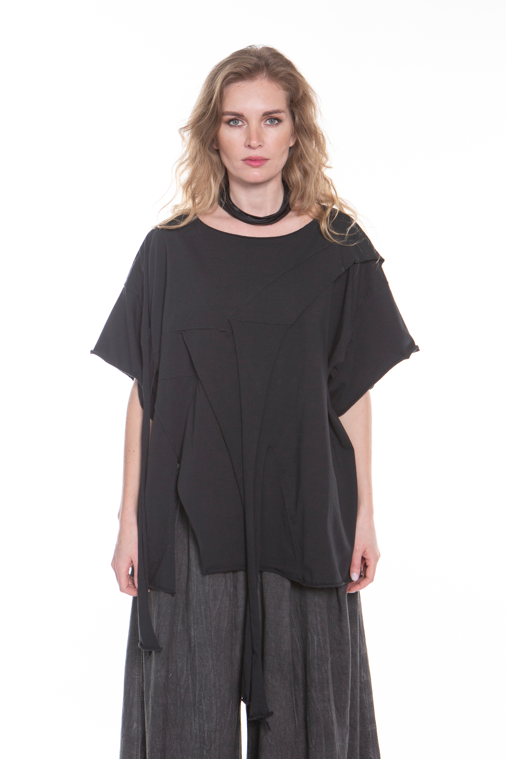 АСИММЕТРИЧНАЯ ФУТБОЛКА